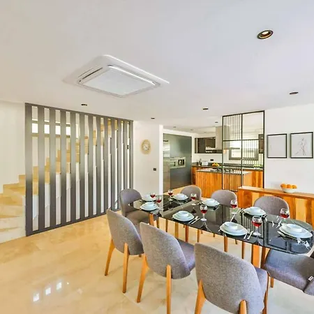 Bank One Villa