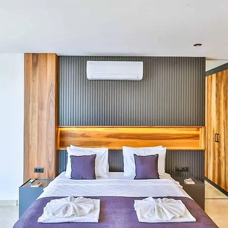 Bank One Villa